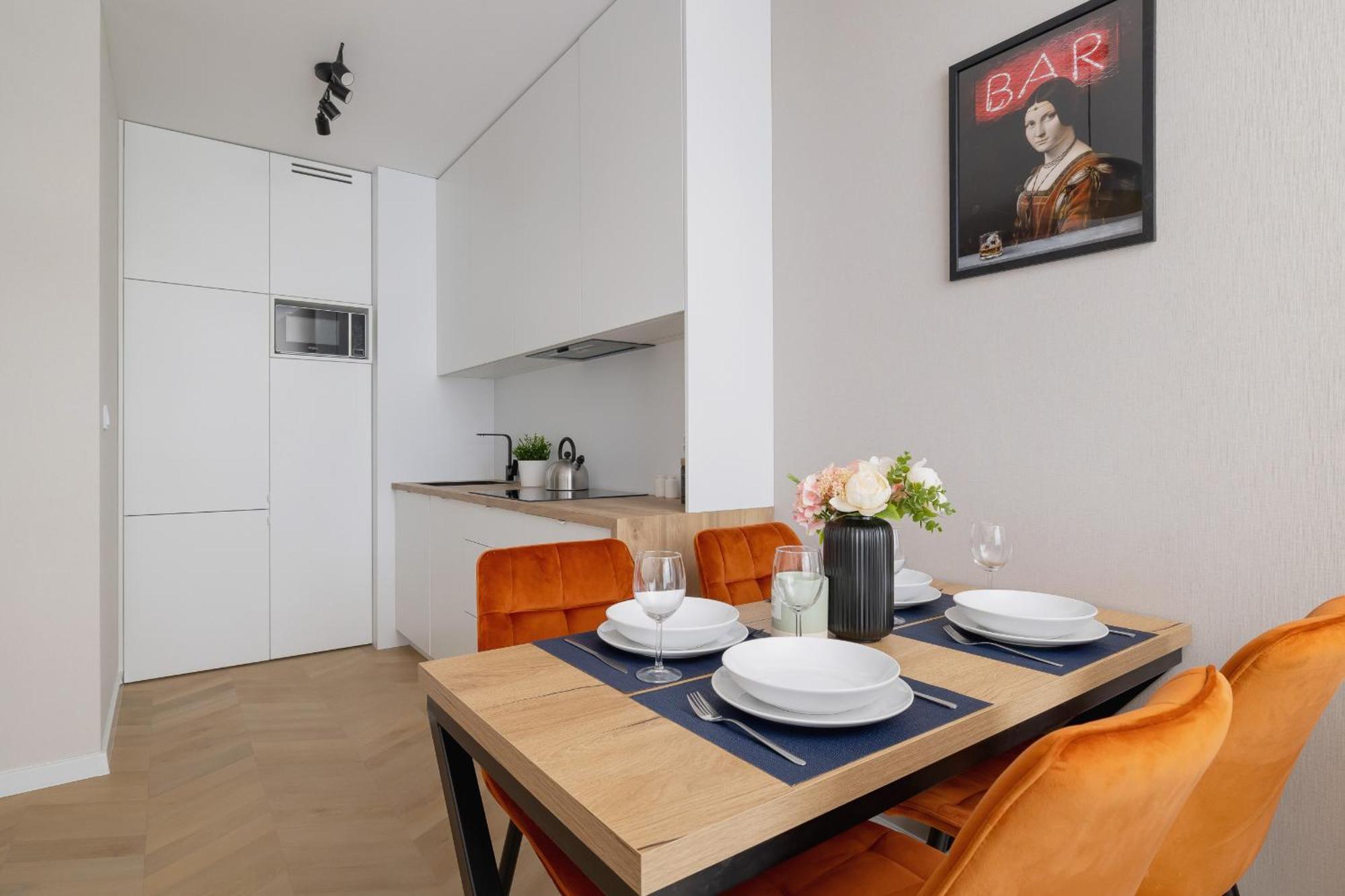 Apartment Klimatyzowane W Centrum Krakowa Z Parkingiem I Biurkiem By Renters Prestige *