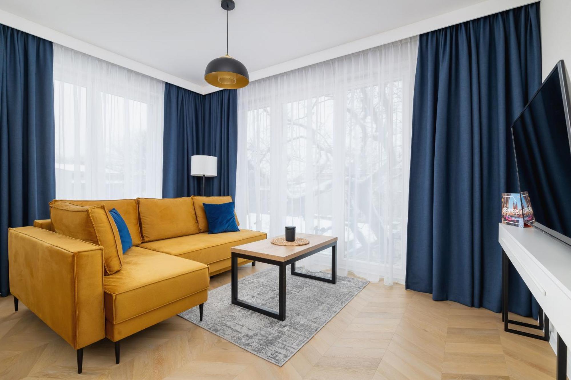 Klimatyzowane W Centrum Krakowa Z Parkingiem I Biurkiem By Renters Prestige Apartment *